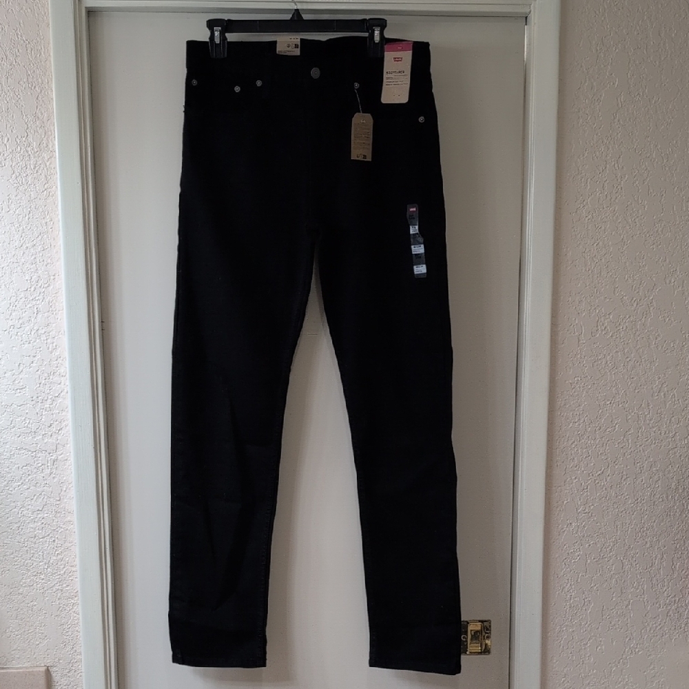 Levi's Black 502 Taper Jeans Men's 32x34 Button And  Zipper Sits Below Waist